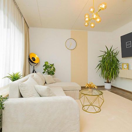 Luxx Home Mm, Airport- Fuer 7 Personen-Parken-Kueche Trunkelsberg Kültér fotó