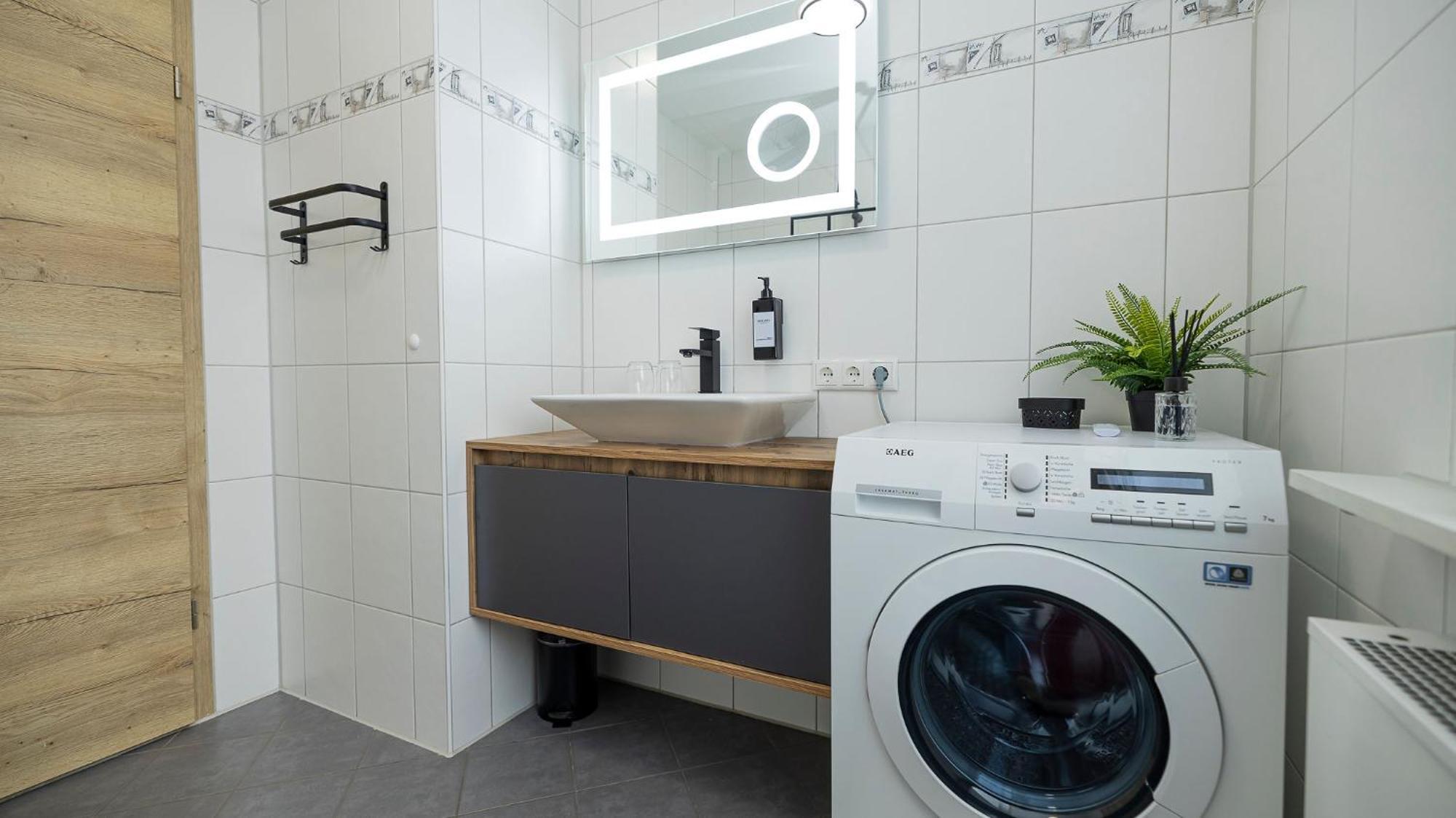 Luxx Home Mm, Airport- Fuer 7 Personen-Parken-Kueche Trunkelsberg Kültér fotó